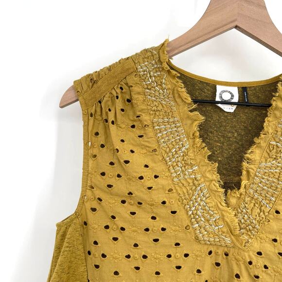 Anthropologie Akemi + Kin Cadiz Top Size XS Gold Yellow Embroidered Eyelet Boho - Picture 6 of 16